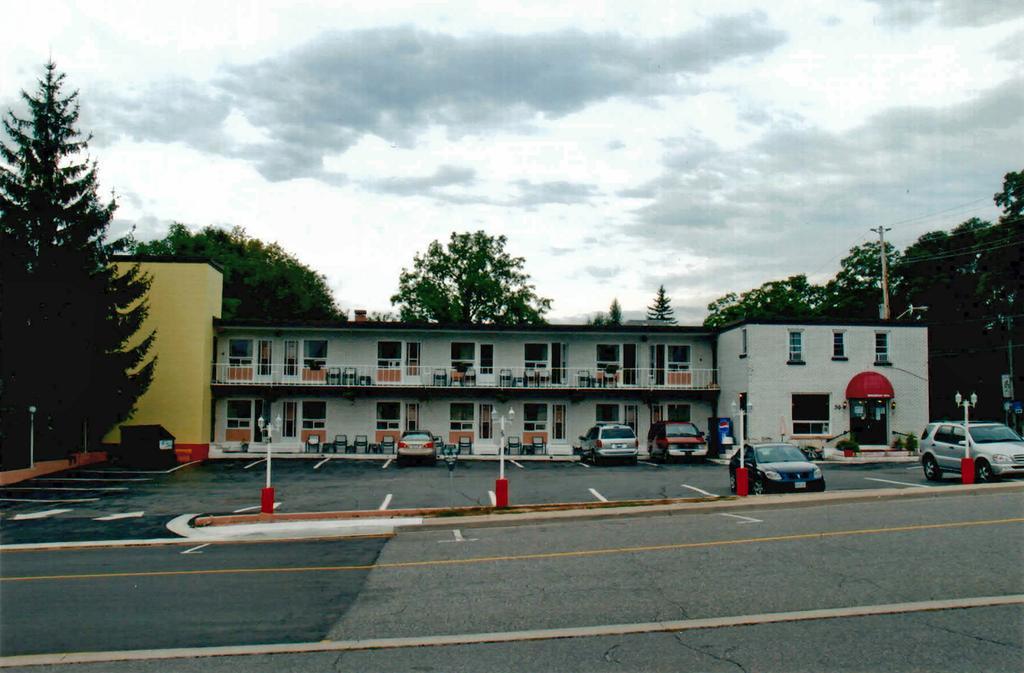 Traveller'S Motel Parry Sound Exteriér fotografie